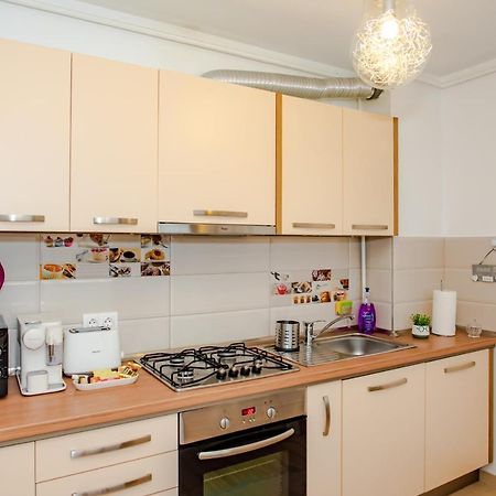 Lilibeth Apartments Braşov Exteriör bild