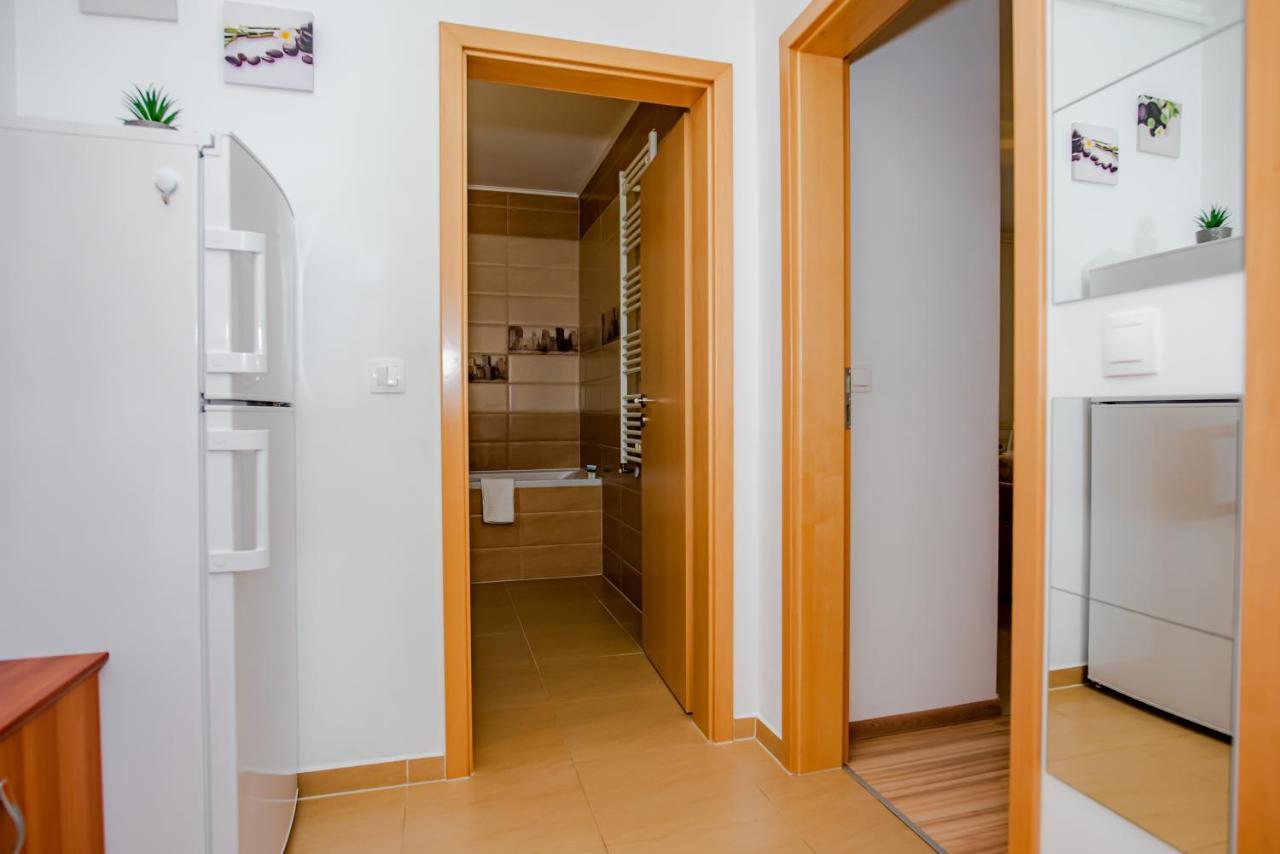 Lilibeth Apartments Braşov Exteriör bild
